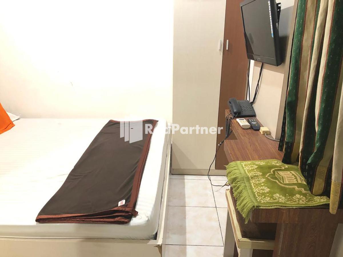 Seungit Syariah Inn Tebet Mitra Reddoorz Jakarta Exterior foto